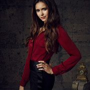 Nina-Dobrev-56