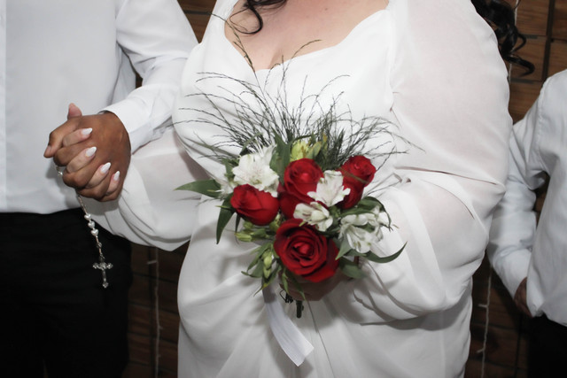 (9)