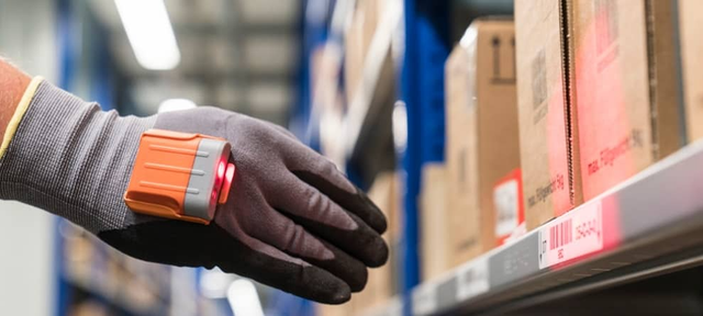 wearable-la-gi-smart-gloves