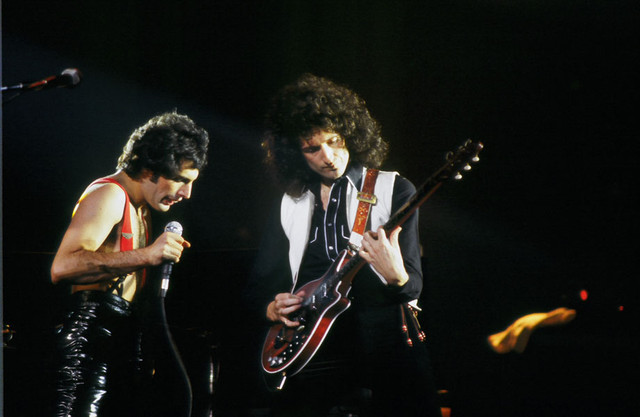Queen38.jpg