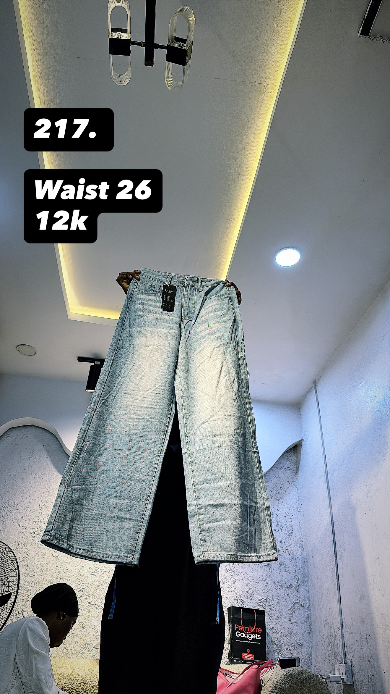 Waist 26