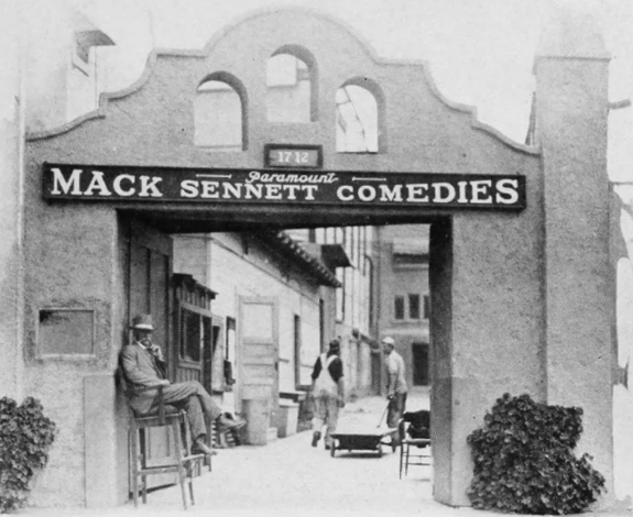 paramount sennett.png
