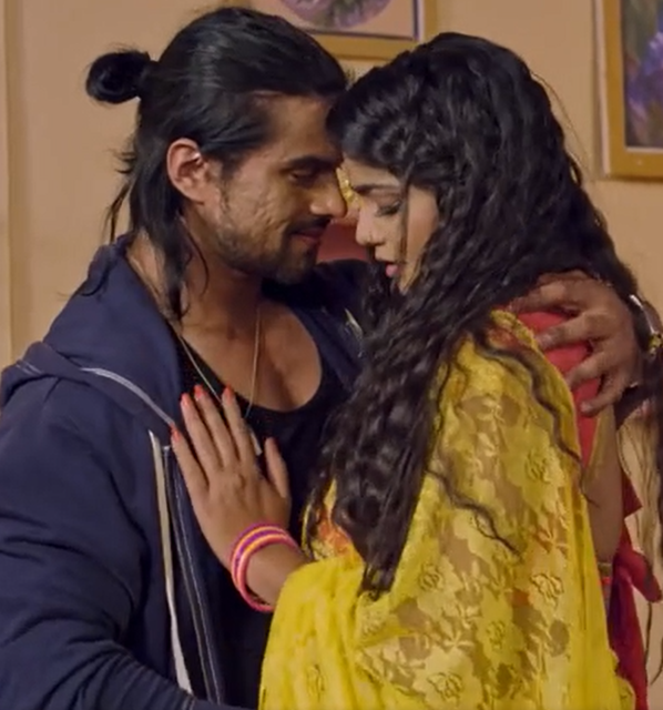 Vidhwa Chachi or bhatije kaa pyaar