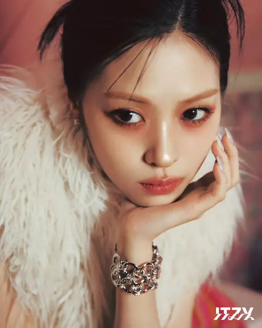 ryu jin itzy 1346656.webp