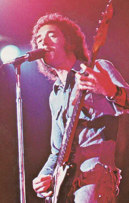 LIVE-4.jpg
