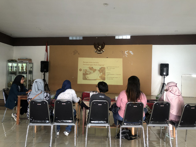 8-A5-AF63-B-09-CF-40-FE-AD02-EEB6804-B4-B31