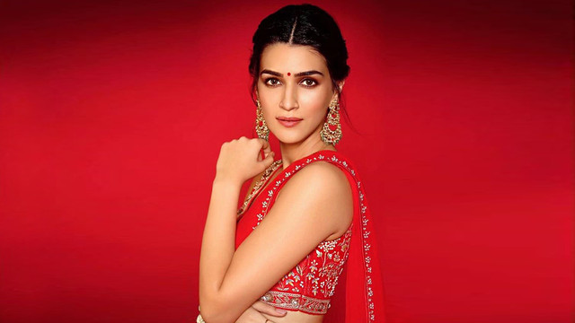 Kriti-Sanon-in-Anita-Dongre-sari Kriti-Sanon-in-Anita-Dongre-sari