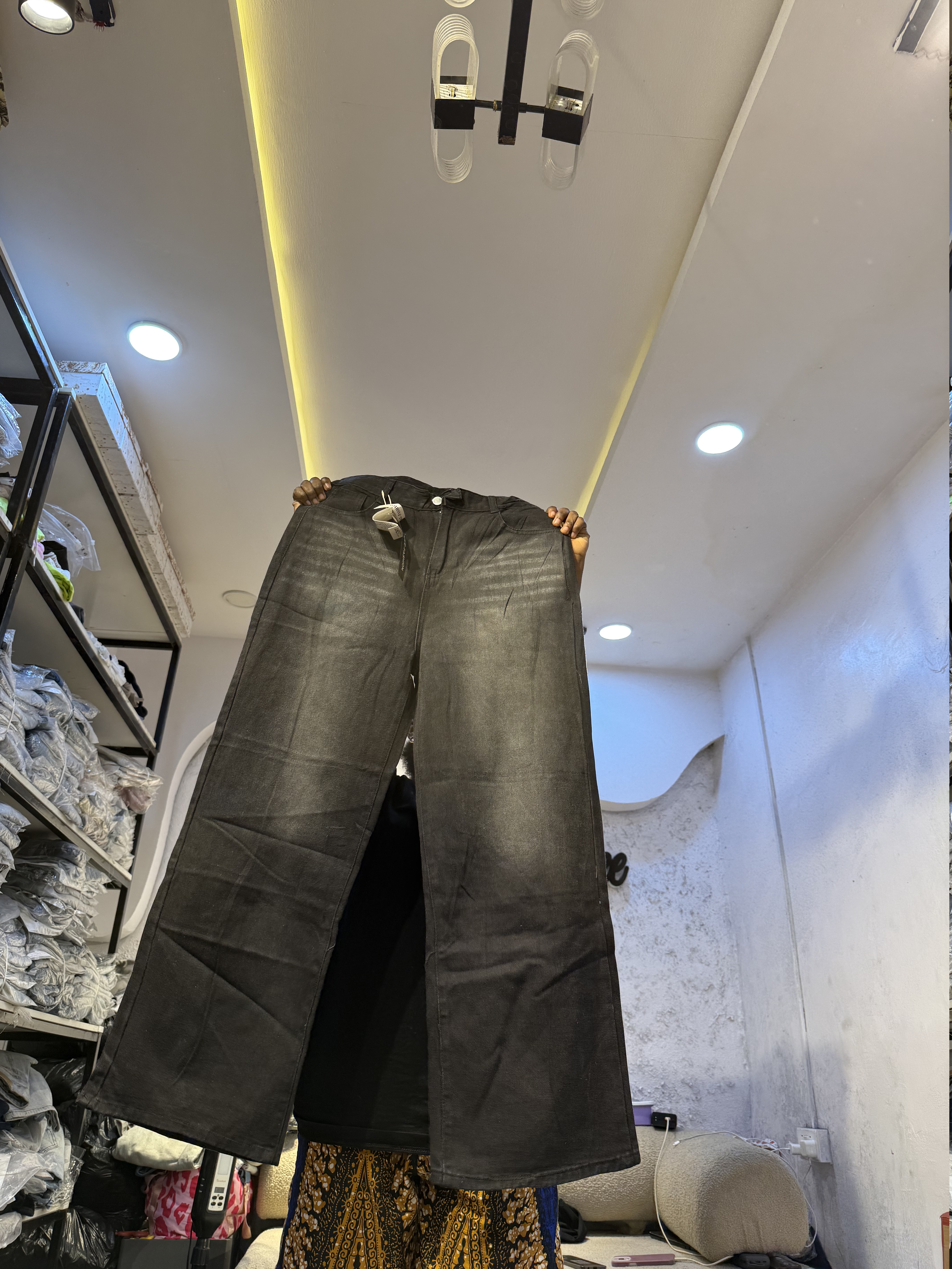 Waist 32