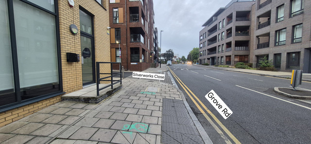 Approach from Grove Rd to Silverworks Close