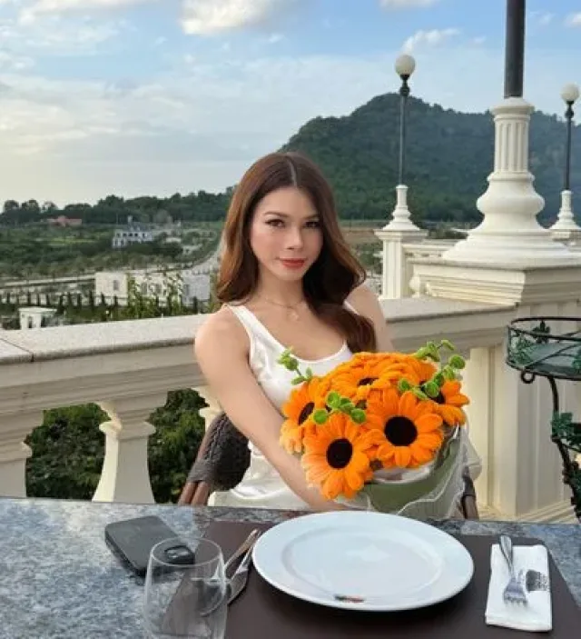 태국 쉬멜 키키 실사 프로필 네번째 상세 이미지