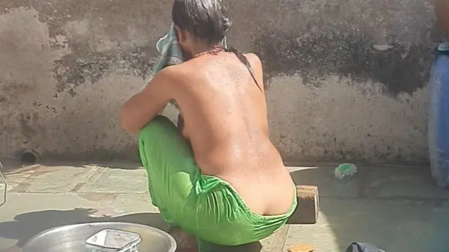 मक्के केँ खेत मे मक्के केँ खेत मे