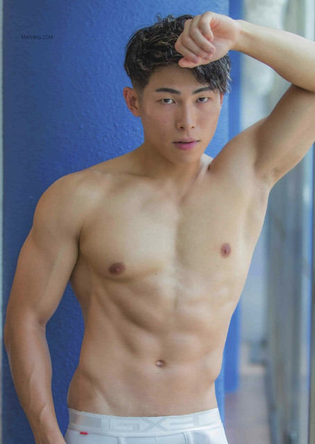 Mr Body 49.jpg