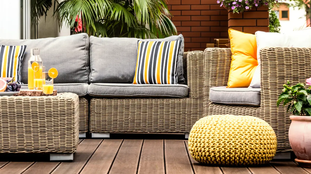 Repurpose Plastic Food Wrappers for Charming Outdoor Dining