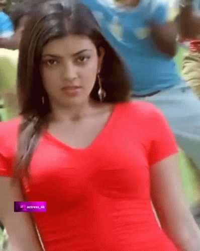 [Image: kajal-agarwal-round-boobs.gif]