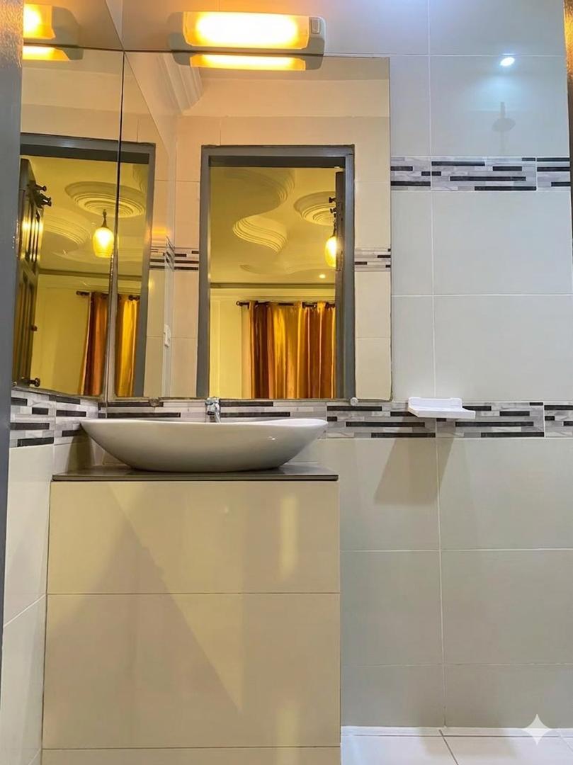 Studio meublé à louer à Bessengue, Douala - 25000 FCFA/nuit