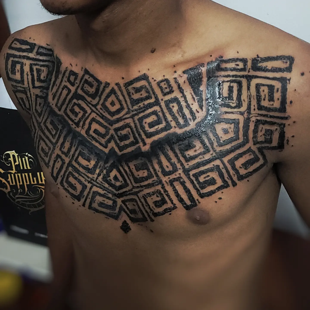 Tatuagem ornamental exemplo 3