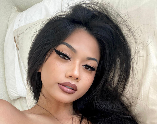 Nikkittran-Wallpapers-Insta-Fit-Bio-2.jpg