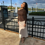Ale-Modesta-Wallpapers-Insta-Fit-Bio-3