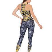 VD0132 LEGGING YLLUMINATI TRES CUARTOS TRASERA