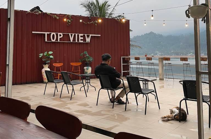 TOP VIEW COFFEE AND EATERY, Telaga Ngebel, Ponorogo