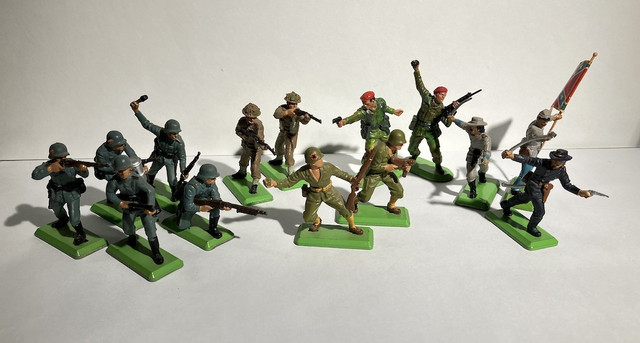 14R Britains LTD Soldiers.jpg