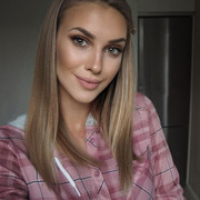 Veronika-Rajek-3