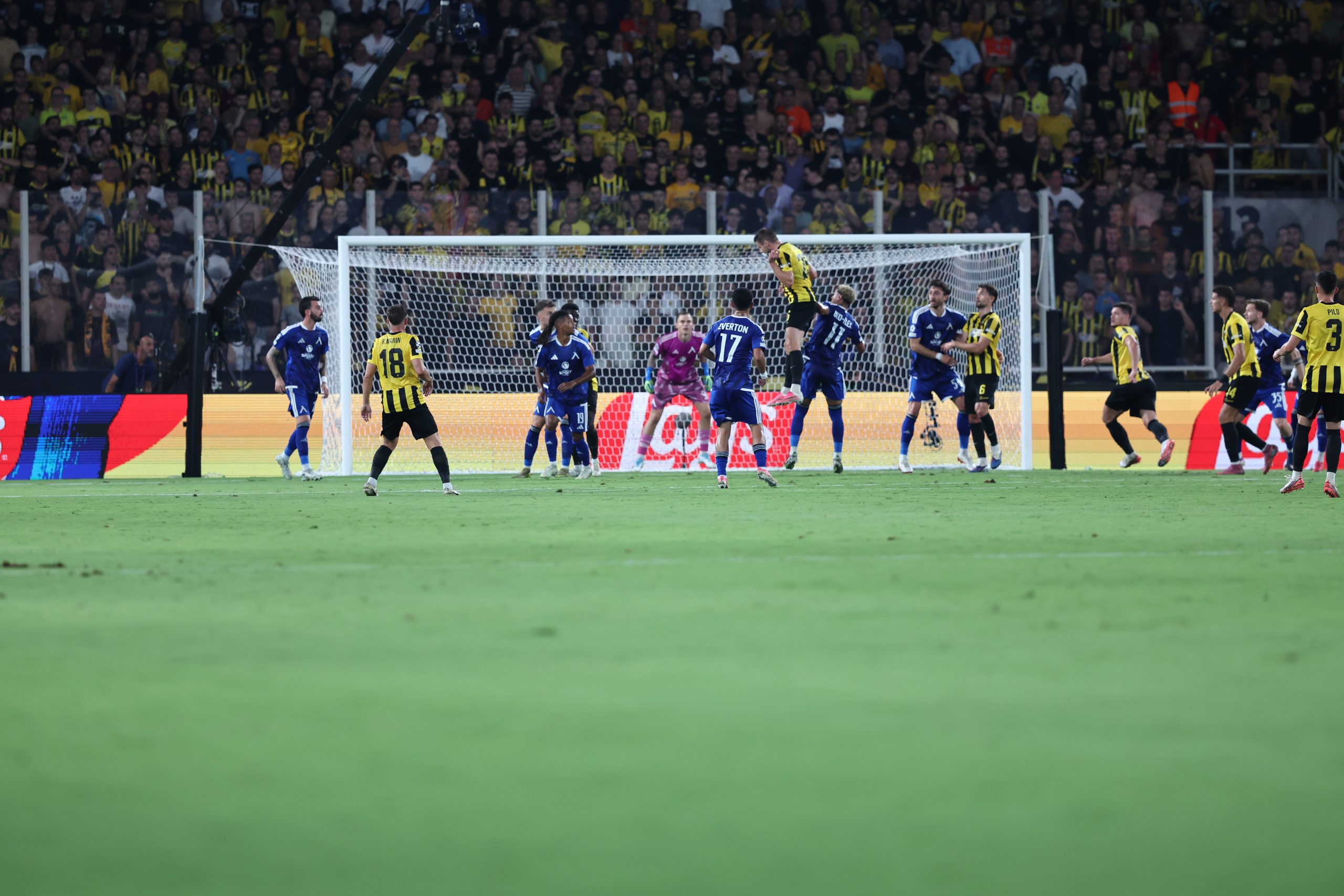 ΑΕΚ – Λέφσκι Σόφιας: Πάρτι για το 3-0 με κόρνερ Μάγερ και κεφαλιά-δυναμίτη του Βάργκα! (VIDEO)