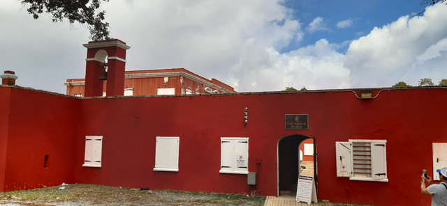 11-192.jpg