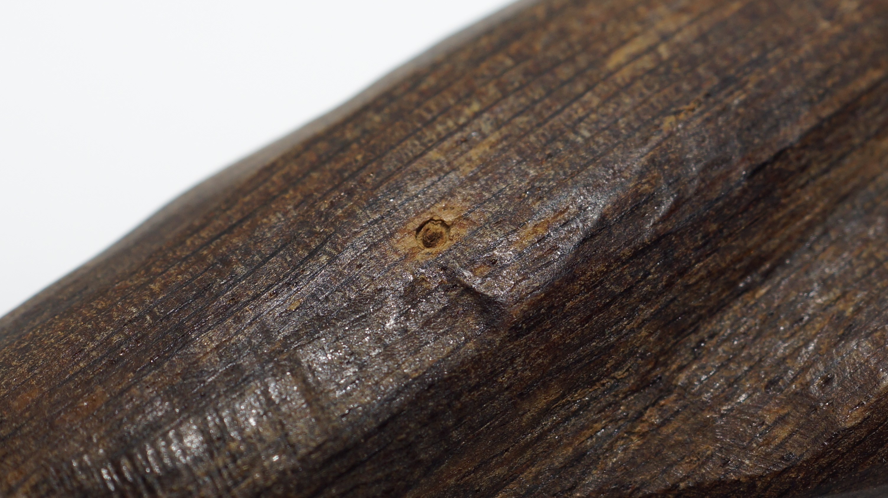 [Ouddict.com] Oud Wood