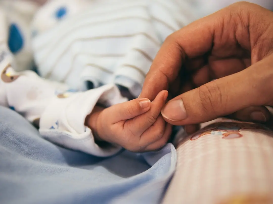 Pregătirea camerei copilului pentru școală: idei utile