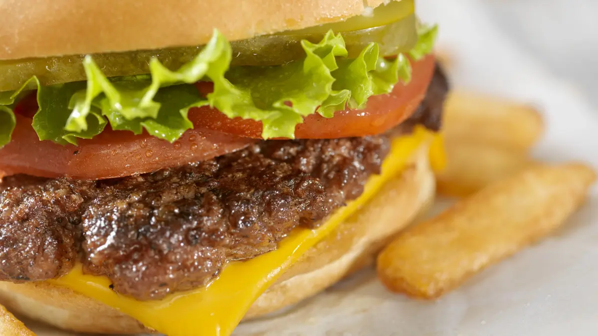 Culver’s Deluxe vs ButterBurger: How the Two Burgers Really Differ