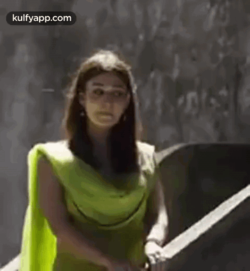 shy-nayanthara