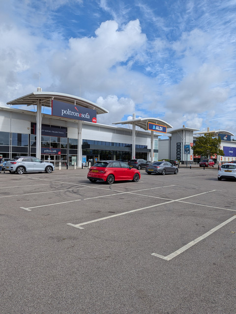 Aldi from distance 2.jpg