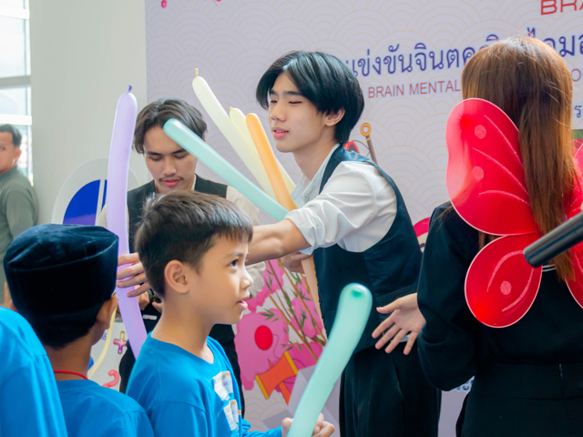 Trade show magician Bangkok