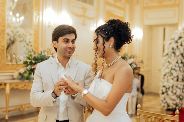 Private marriage and sexual counseling services for couples seeking support with relationship, intimacy, and communication challenges in a confidential environment.