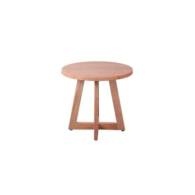 Nova-lamp-table1
