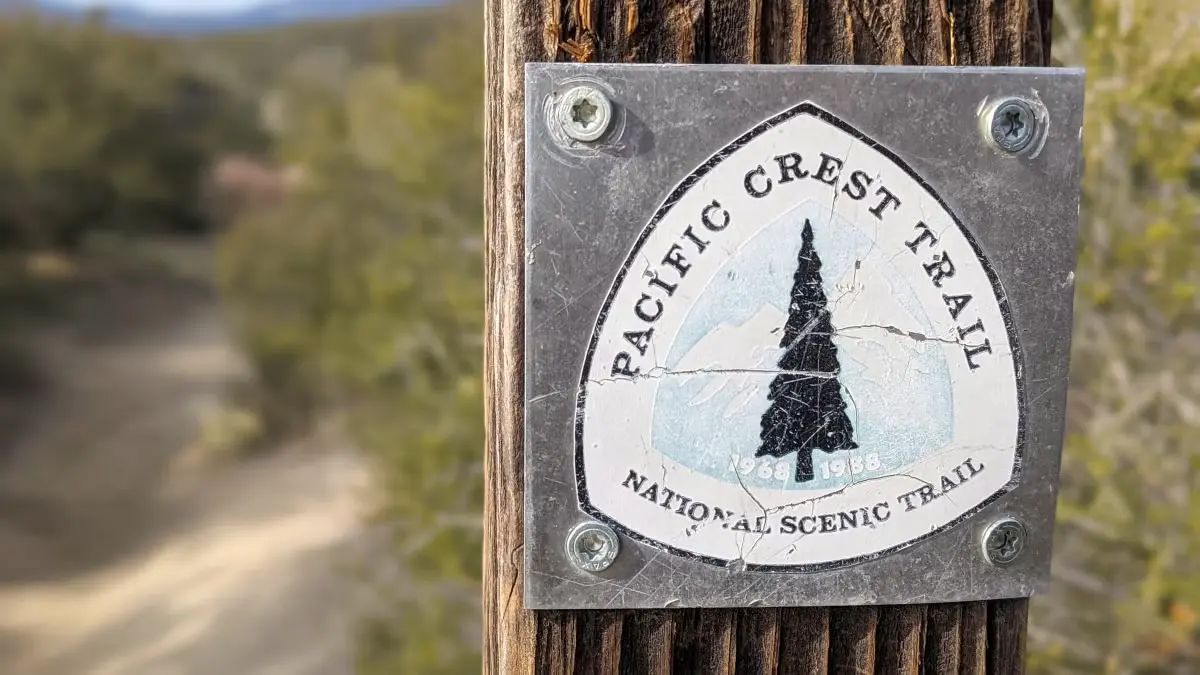Zeci de persoane se îmbolnăvesc pe traseul Pacific Crest
