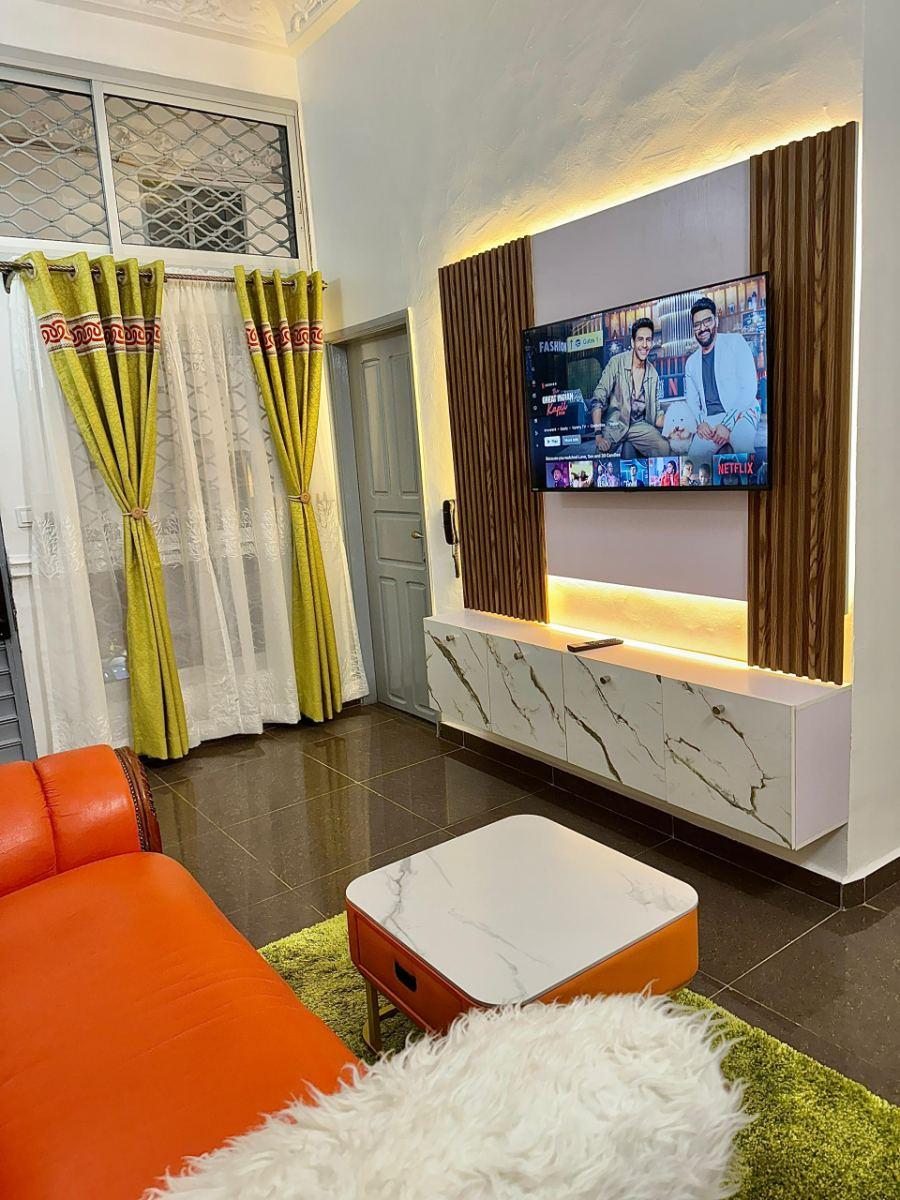 Studio meublé à louer à Logpom, Douala - 30000 FCFA/nuit
