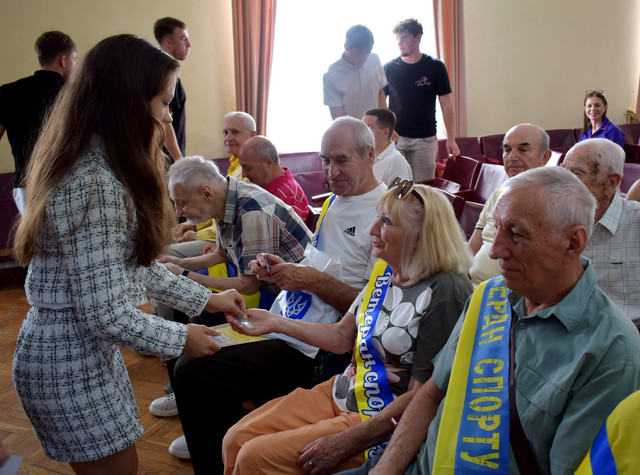 у Кропивницькому нагородили спортсменів і тренерів до Дня фізичної культури і спорту України 2026 (5.jpg