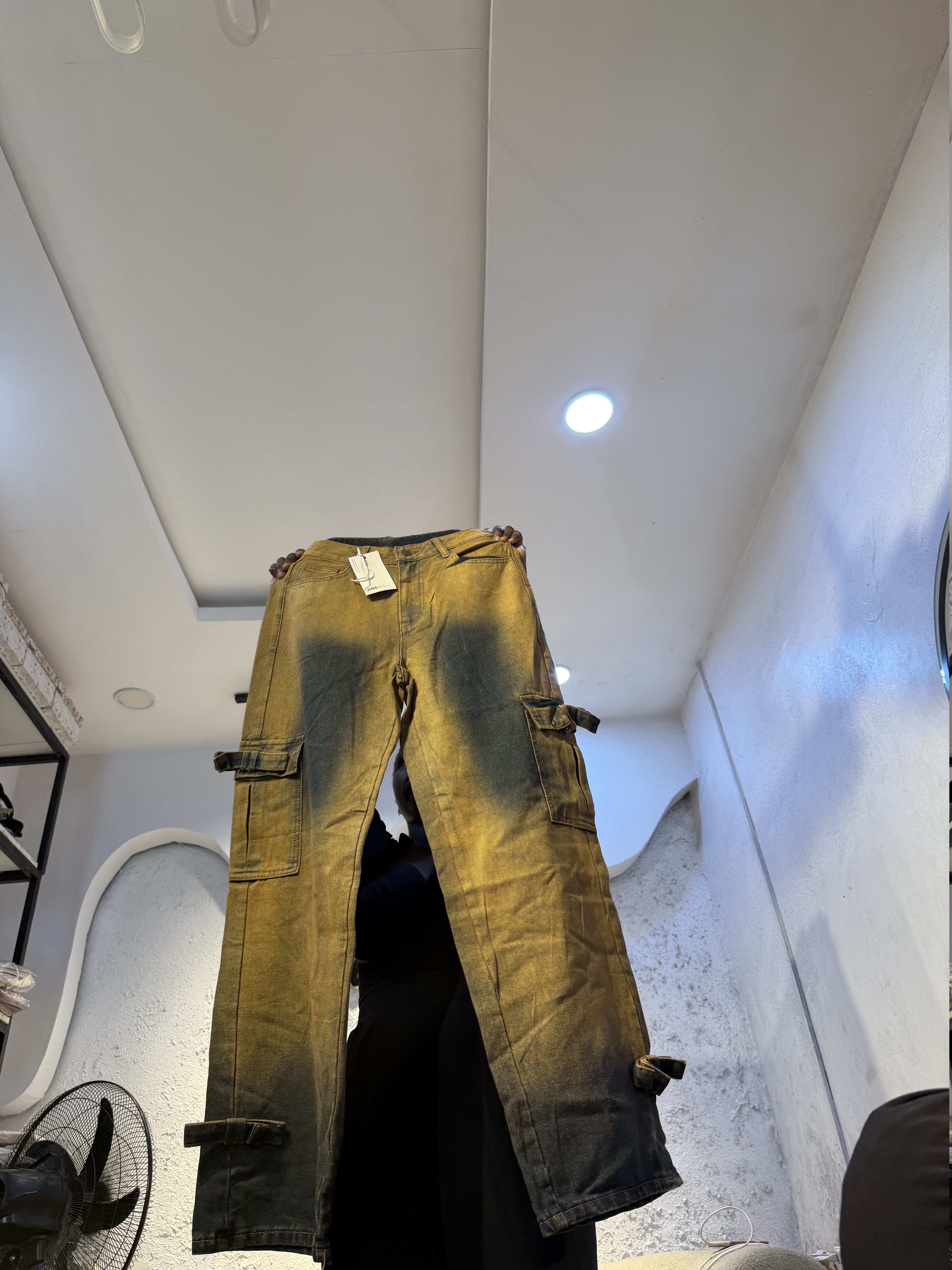 Waist 28