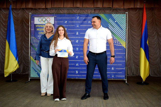 у Кропивницькому нагородили спортсменів і тренерів до Дня фізичної культури і спорту України 2026 (1.jpg