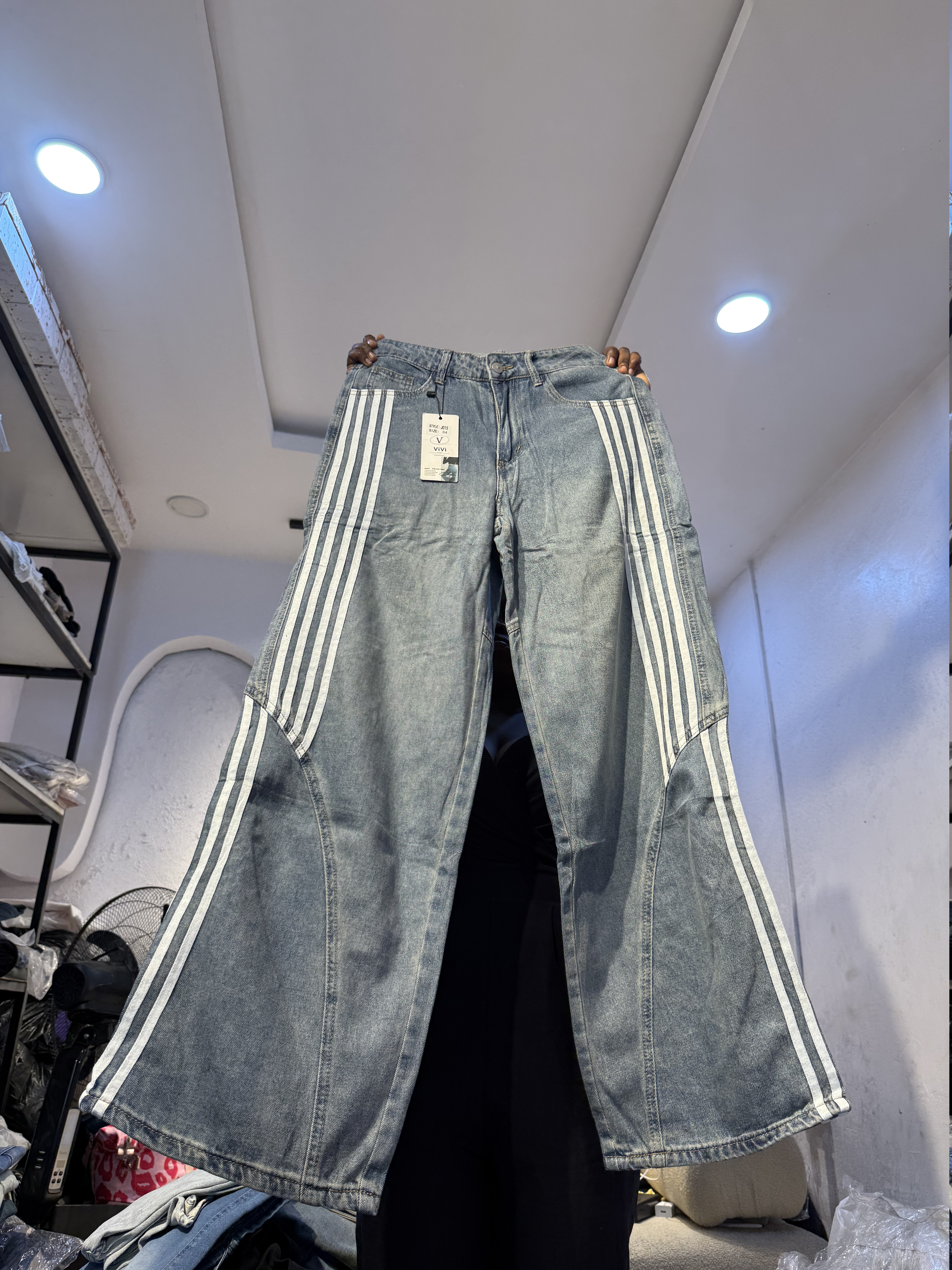 Waist 28