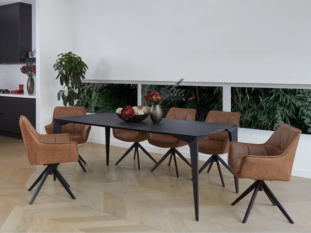 Orion-dining-table