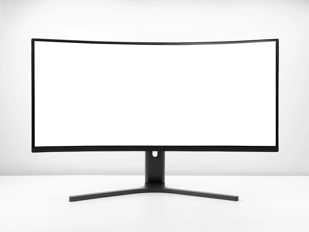 Massive Curved Monitor Drops Below $500 in Amazon Sale