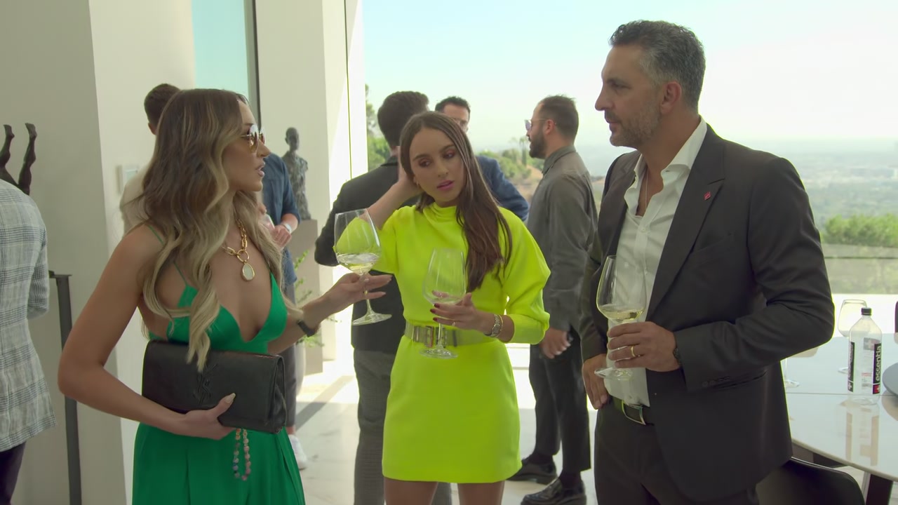 Buying Beverly Hills Screenshot