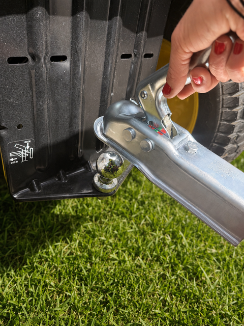 TOW BALL CONNECTOR.png