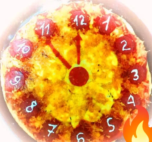 Постер Пицца "Пока часы 12 бьют"