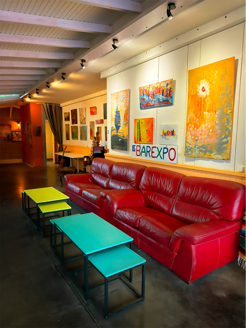 Bar extérieur et décors atypiques pour tournages de films