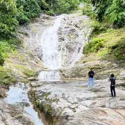 Lata Waterfall10