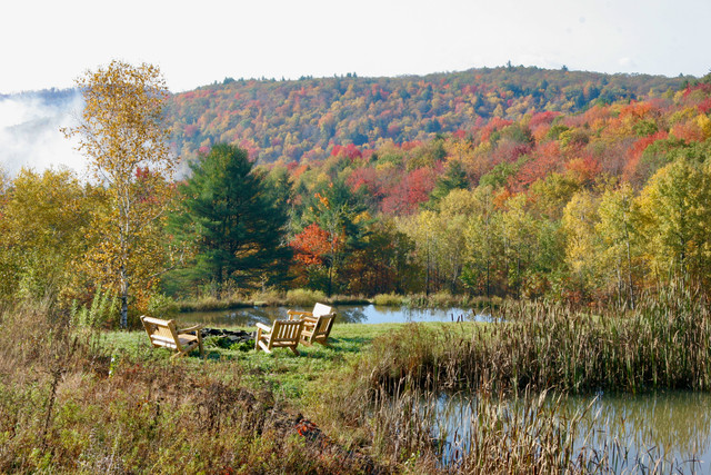 Hot tub and sauna at Mountain Meadows private Catskills resort